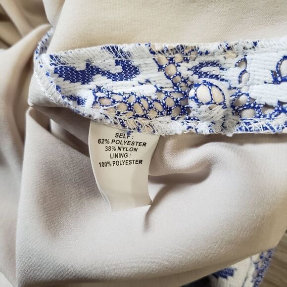 PHOEBE COUTURE Lace Dress Cutout Back Sheath Dress SIZE 6 - Picture 12 of 13